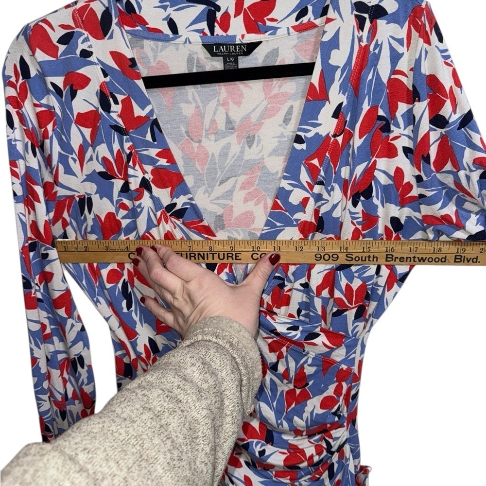 Lauren Ralph Lauren Floral Wrap Style Long Sleeve Top Size L Stretch - Picture 9 of 10